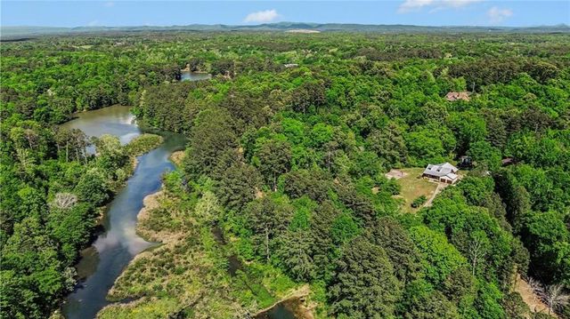 450 Big Springs Road SE, Calhoun, GA 30701