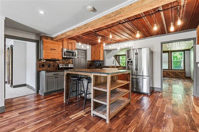 450 Big Springs Road SE, Calhoun, GA 30701
