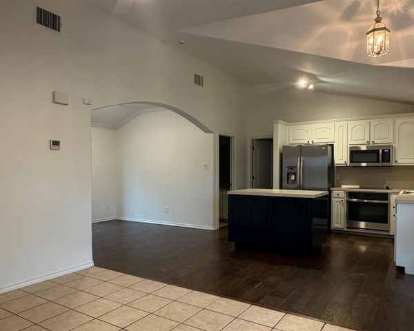 414 Summit Ridge DR N, Point Venture, TX 78645