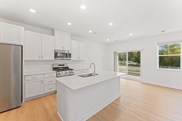 10548 Harbor Lane N, Maple Grove, MN 55369