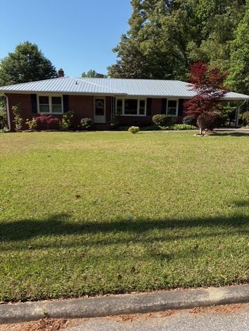 205 SUNSET Drive, Abbeville, SC 29620