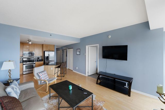 929 Portland Ave 2408, Minneapolis, MN 55404