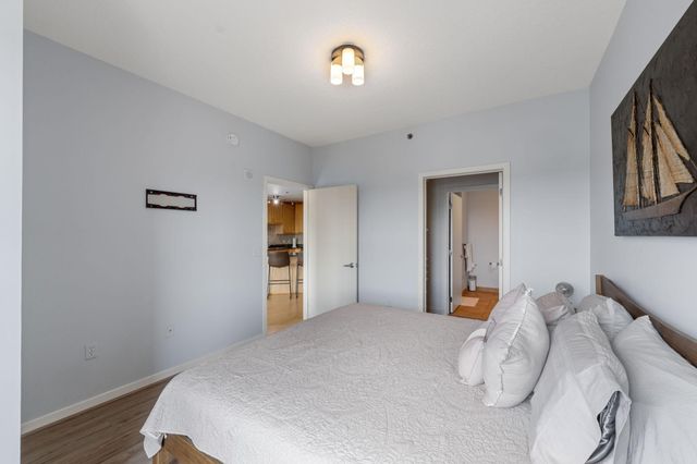929 Portland Ave 2408, Minneapolis, MN 55404