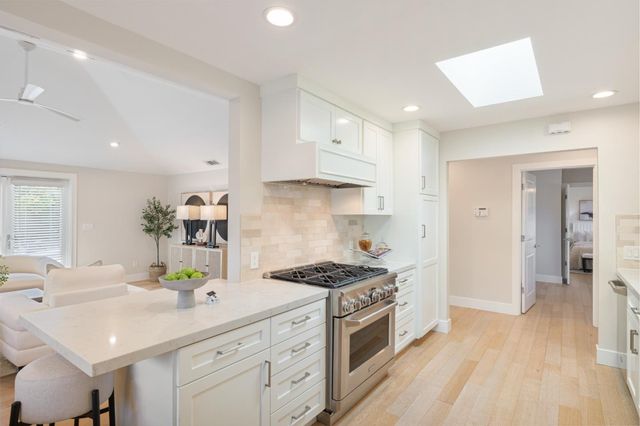 808 Kirkaldy Court, Sunnyvale, CA 94087