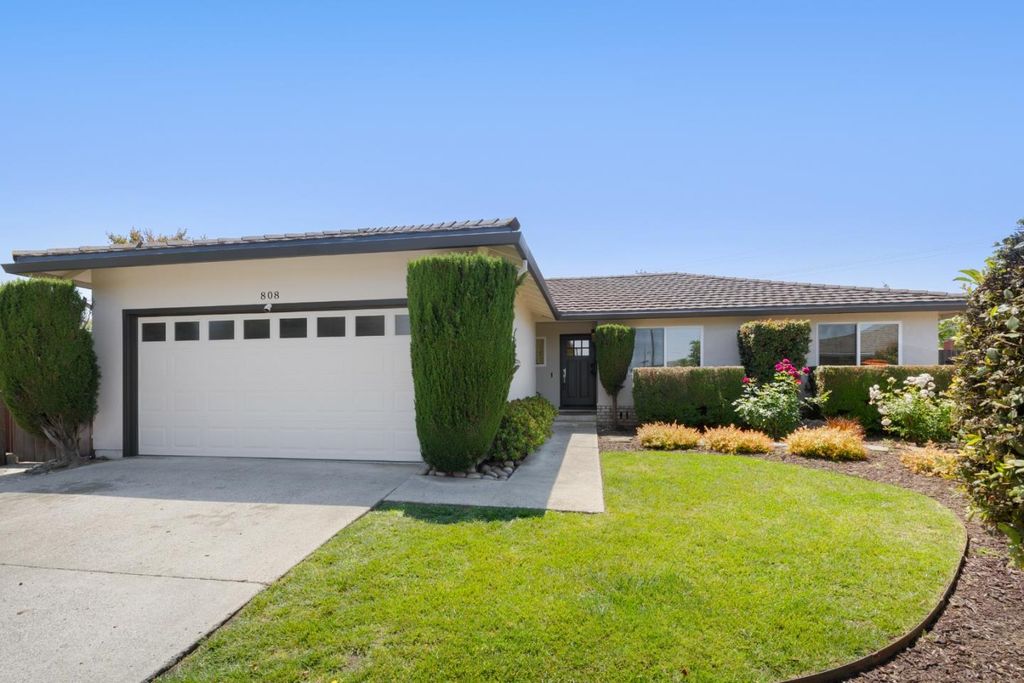 808 Kirkaldy Court, Sunnyvale, CA 94087