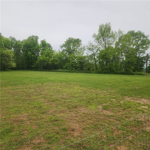 4242 NC 7995, Ozone, AR 72854