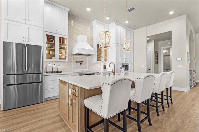 6720 Mossy Glen DR, Fort Myers, FL 33908