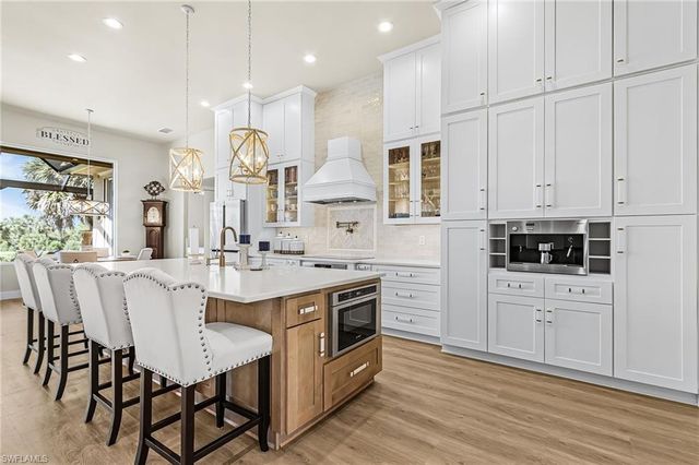 6720 Mossy Glen DR, Fort Myers, FL 33908