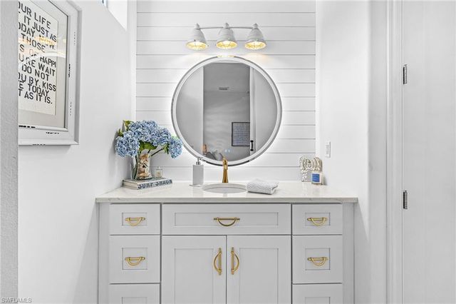 6720 Mossy Glen DR, Fort Myers, FL 33908