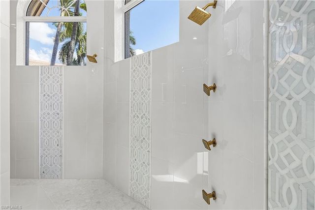 6720 Mossy Glen DR, Fort Myers, FL 33908