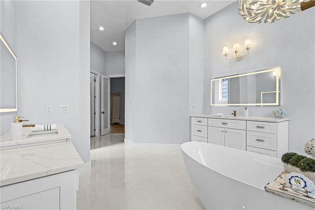 6720 Mossy Glen DR, Fort Myers, FL 33908