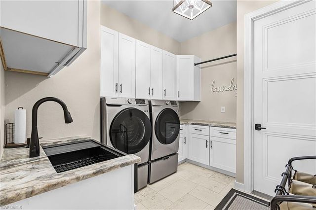 6720 Mossy Glen DR, Fort Myers, FL 33908