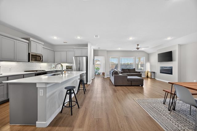 2400 Peoria Drive, Fort Worth, TX 76179