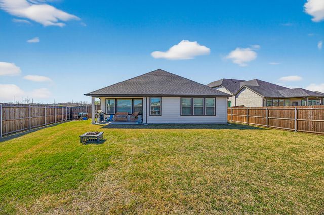 2400 Peoria Drive, Fort Worth, TX 76179