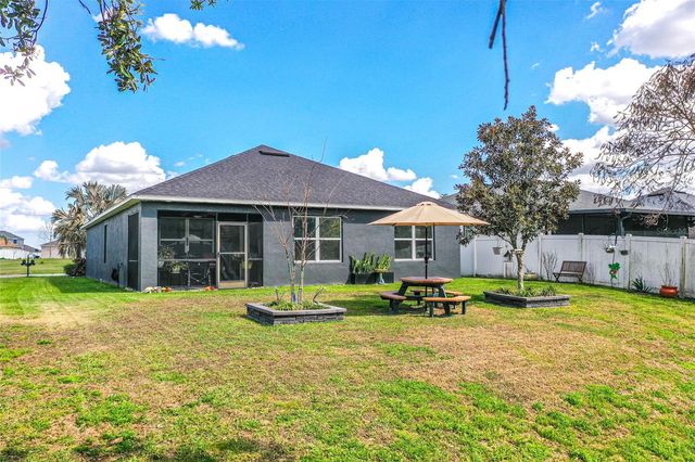 1989 VAN BUREN LOOP, Auburndale, FL 33823