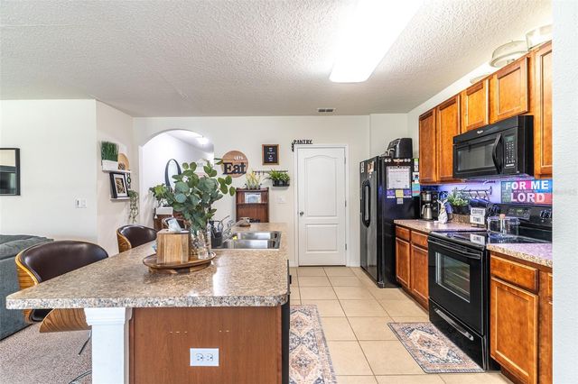 1989 VAN BUREN LOOP, Auburndale, FL 33823