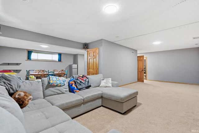 2220 Jonathans Landing, Fort Wayne, IN 46814