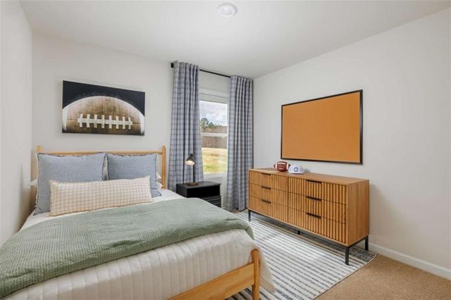 212 Norchester Avenue, Hogansville, GA 30230