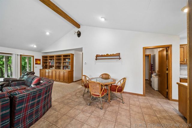 425 S Boston Avenue, Ketchum, OK 74349