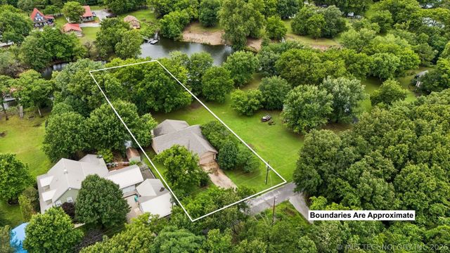 425 S Boston Avenue, Ketchum, OK 74349