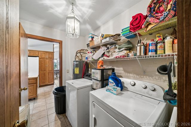 425 S Boston Avenue, Ketchum, OK 74349