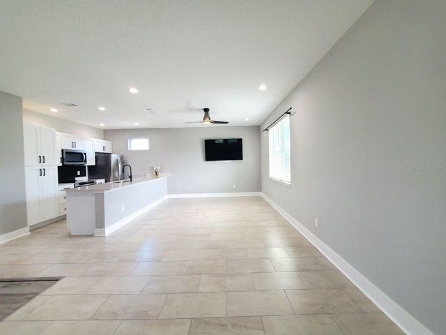3420 TEMPLE STREET B, Tampa, FL 33619