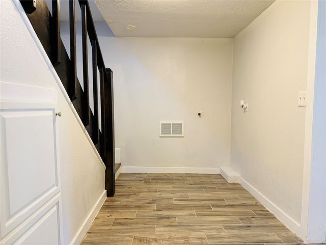 6111 REDWOOD Drive, Harborcreek, PA 16421