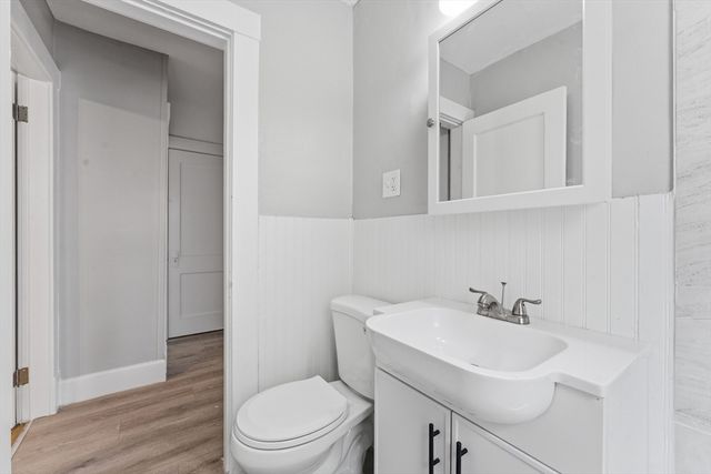 47 Thorndyke St, Springfield, MA 01118