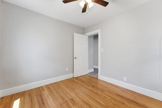 47 Thorndyke St, Springfield, MA 01118