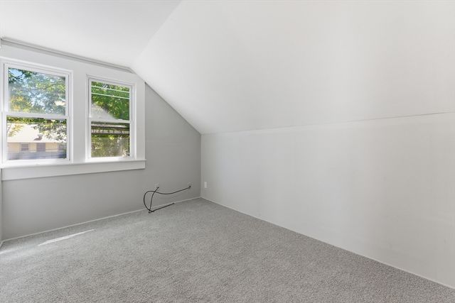 47 Thorndyke St, Springfield, MA 01118