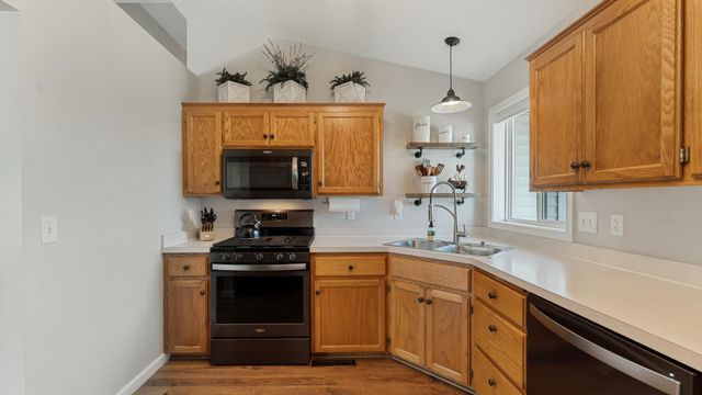 9165 Fieldcrest Circle, Monticello, MN 55362