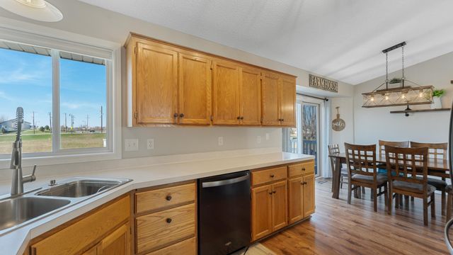 9165 Fieldcrest Circle, Monticello, MN 55362