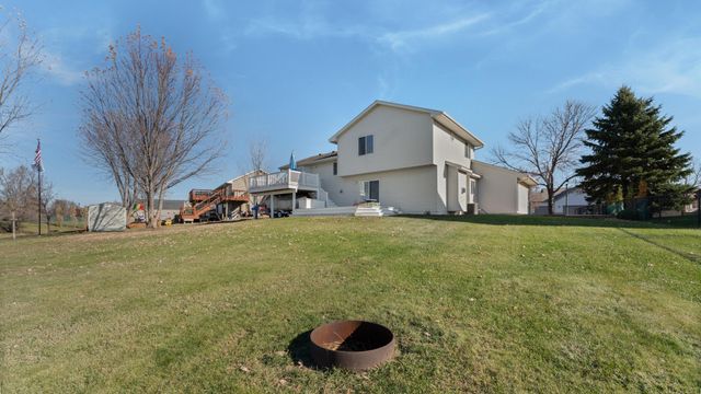 9165 Fieldcrest Circle, Monticello, MN 55362