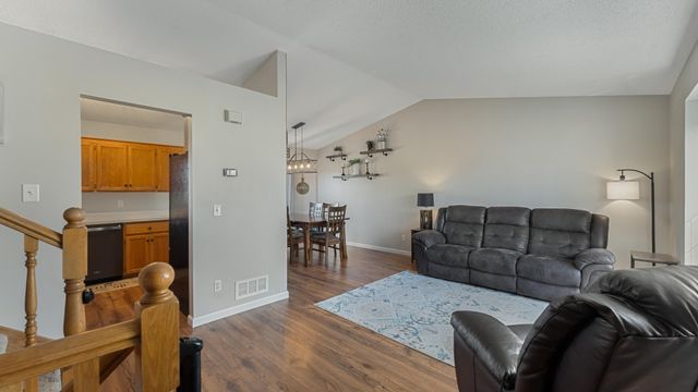 9165 Fieldcrest Circle, Monticello, MN 55362