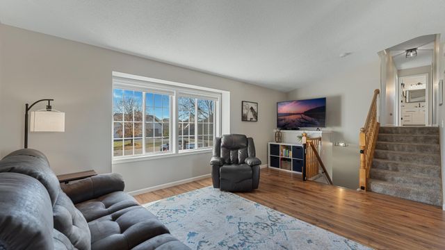 9165 Fieldcrest Circle, Monticello, MN 55362