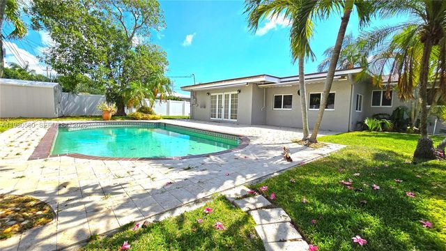 909 SW 9th Ave, Boca Raton, FL 33486