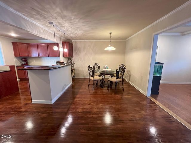 5002 Wickham Road, Raleigh, NC 27606