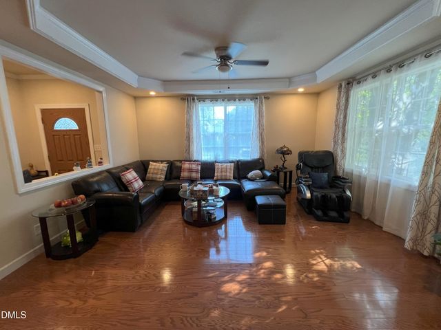 5002 Wickham Road, Raleigh, NC 27606