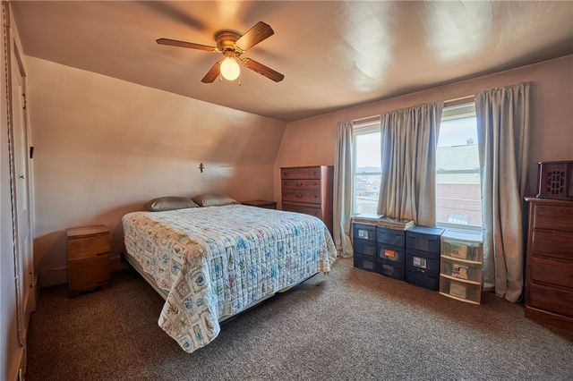 1816 Lenz Ave, Ambridge, PA 15003