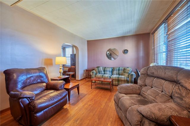 1816 Lenz Ave, Ambridge, PA 15003