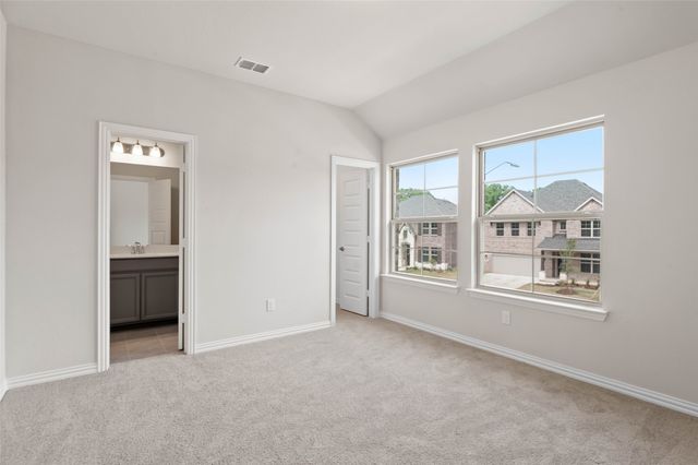 3513 Twin Pond Trail, Fort Worth, TX 76040