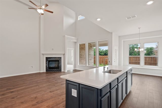 3513 Twin Pond Trail, Fort Worth, TX 76040