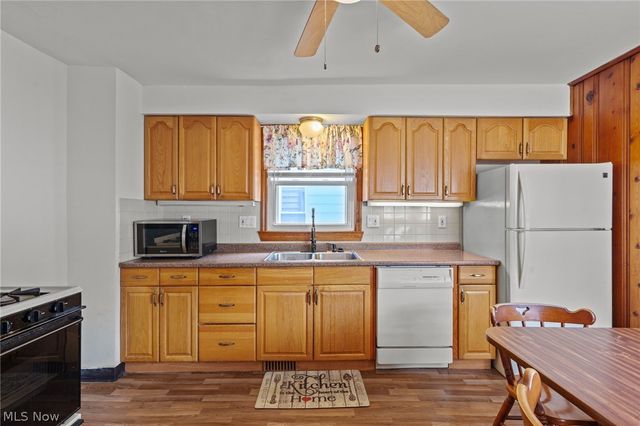 10506 Park Heights Avenue, Garfield Heights, OH 44125