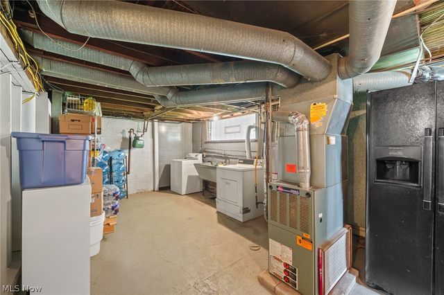 10506 Park Heights Avenue, Garfield Heights, OH 44125