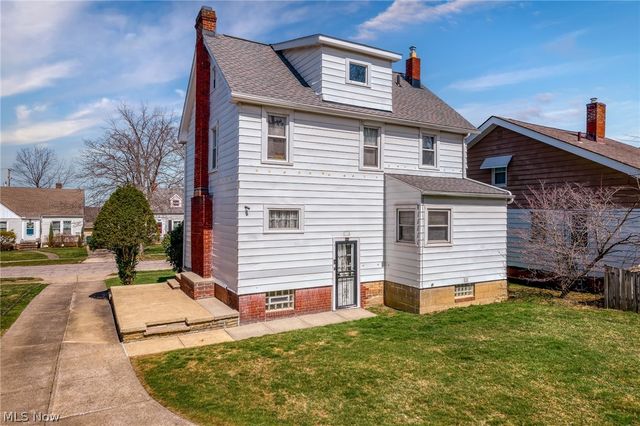 10506 Park Heights Avenue, Garfield Heights, OH 44125