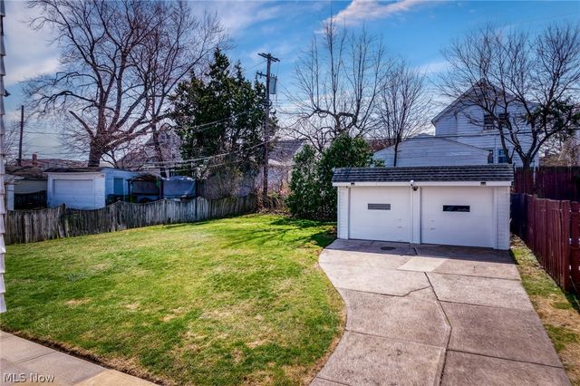 10506 Park Heights Avenue, Garfield Heights, OH 44125