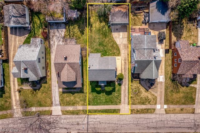 10506 Park Heights Avenue, Garfield Heights, OH 44125