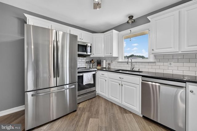 776 SHARON DR, Mount Joy, PA 17552
