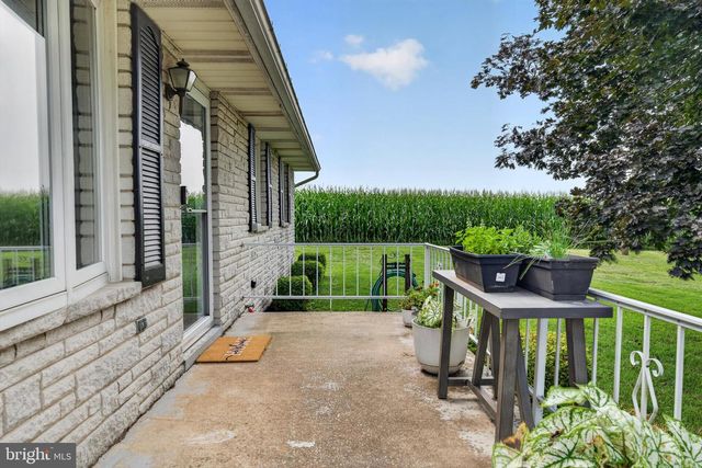 776 SHARON DR, Mount Joy, PA 17552