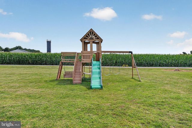 776 SHARON DR, Mount Joy, PA 17552